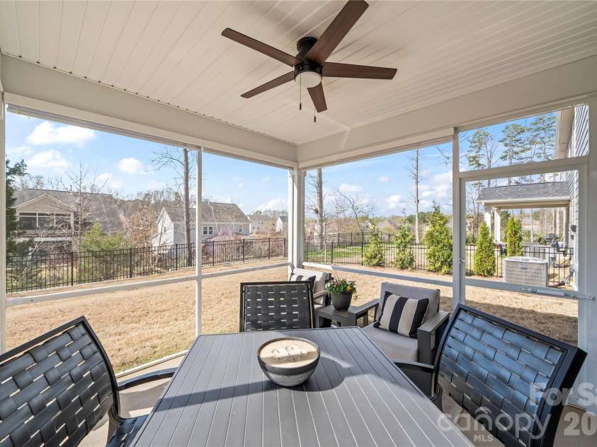 9838 Quercus Lane, Huntersville, NC 28078.  MLS# CAR4358813, YatesRealty ID 13787. 