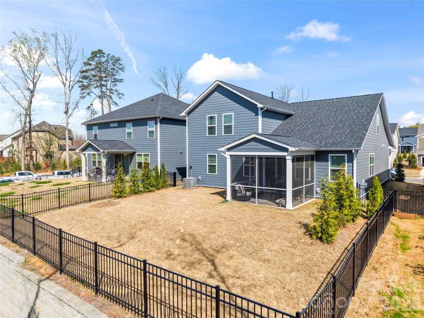 9838 Quercus Lane, Huntersville, NC 28078.  MLS# CAR4358813, YatesRealty ID 13787. 