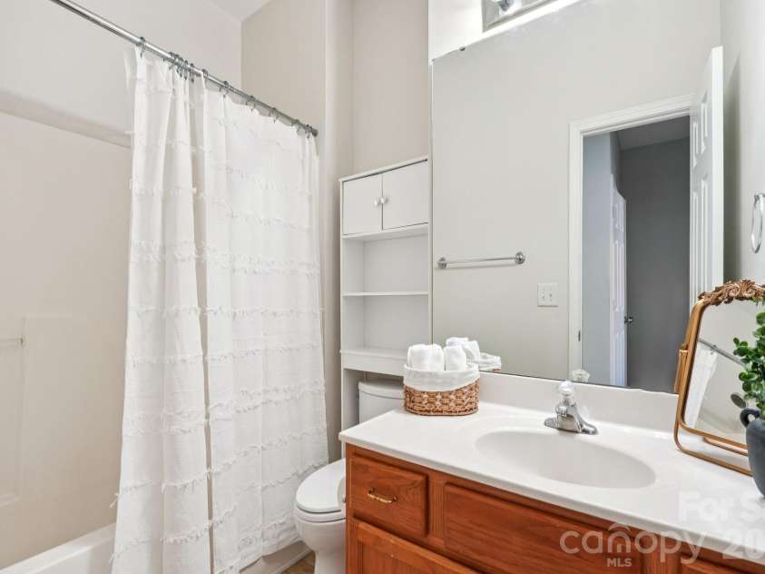 209 Township Drive, Fort Mill, SC 29715.  MLS# CAR4356520, YatesRealty ID 13788. Hallway Bathroom