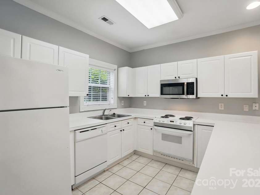 8731 Coralbell Lane, Charlotte, NC 28213.  MLS# CAR4258798, YatesRealty ID 13788. 