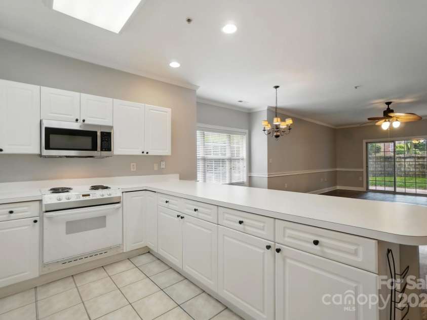 8731 Coralbell Lane, Charlotte, NC 28213.  MLS# CAR4258798, YatesRealty ID 13788. 