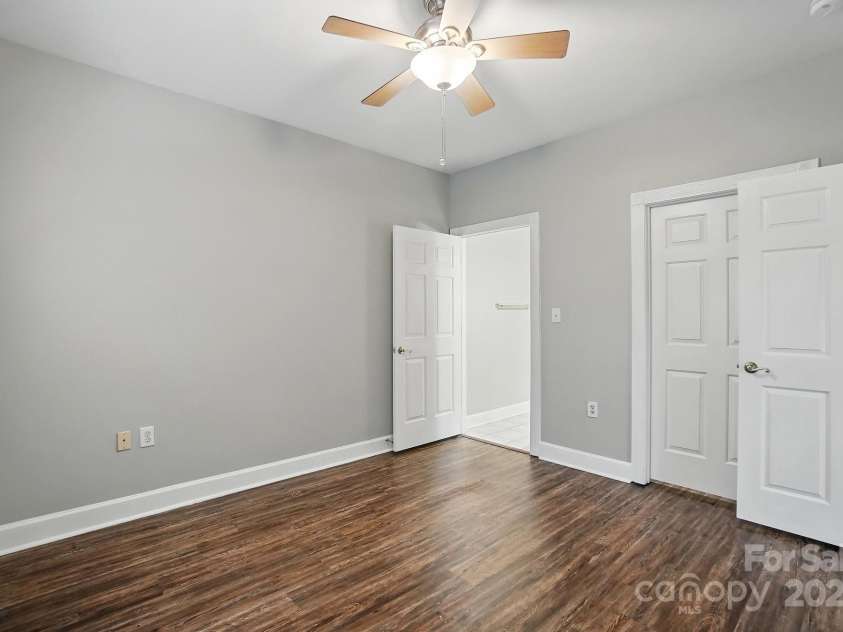 8731 Coralbell Lane, Charlotte, NC 28213.  MLS# CAR4258798, YatesRealty ID 13788. 