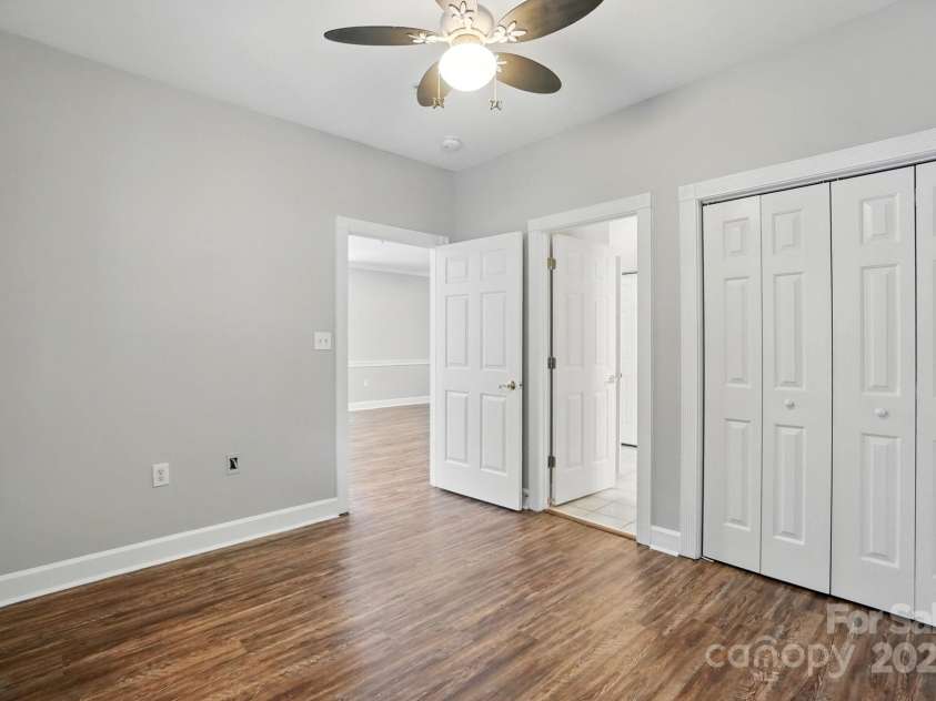 8731 Coralbell Lane, Charlotte, NC 28213.  MLS# CAR4258798, YatesRealty ID 13788. 