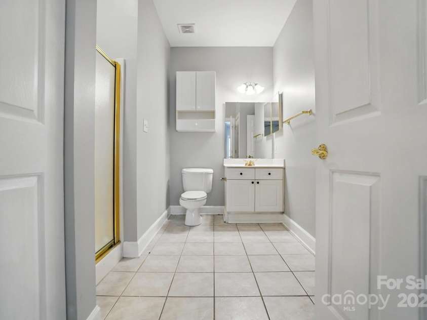 8731 Coralbell Lane, Charlotte, NC 28213.  MLS# CAR4258798, YatesRealty ID 13788. 