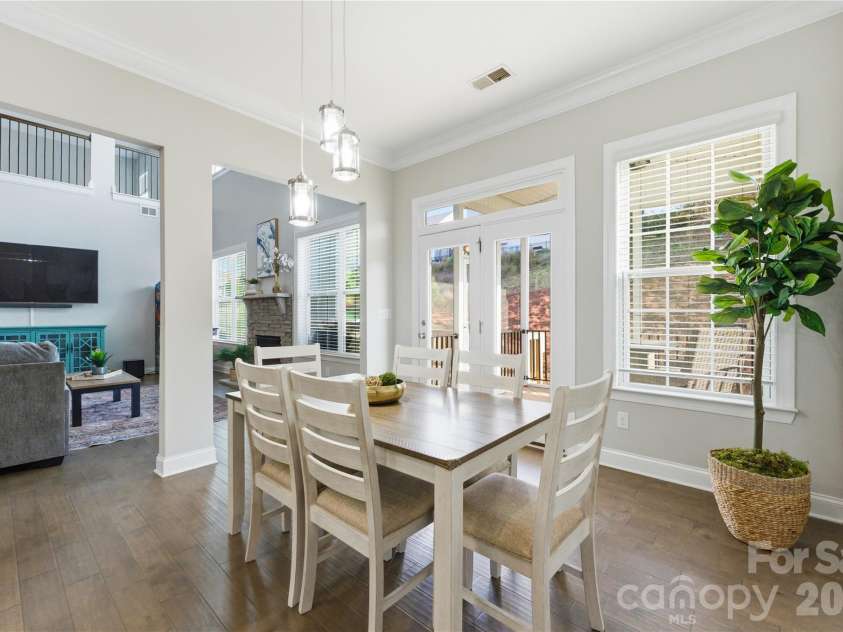 194 Forsythia Lane, Tega Cay, SC 29708.  MLS# CAR4317567, YatesRealty ID 13789. 
