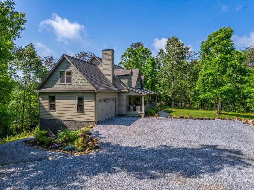 415 W V Thompson Road, Rutherfordton, NC 28139.  MLS# CAR4260302, YatesRealty ID 13789. 