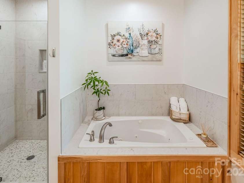 415 W V Thompson Road, Rutherfordton, NC 28139.  MLS# CAR4260302, YatesRealty ID 13789. 