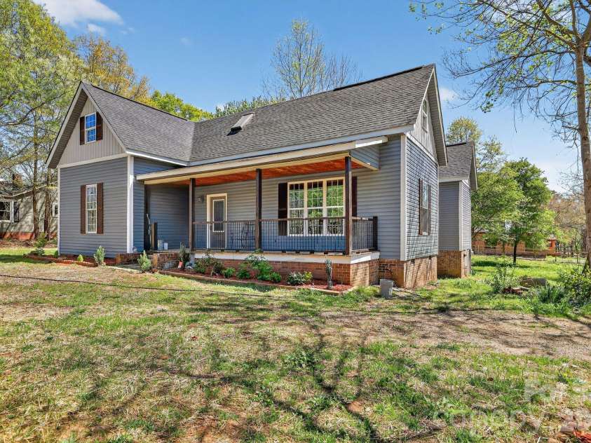 344 Main Street, Mooresboro, NC 28114.  MLS# CAR4360423, YatesRealty ID 13790. 