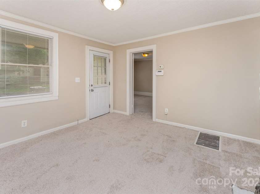 730 Marble Street, Charlotte, NC 28208.  MLS# CAR4260389, YatesRealty ID 13790. 