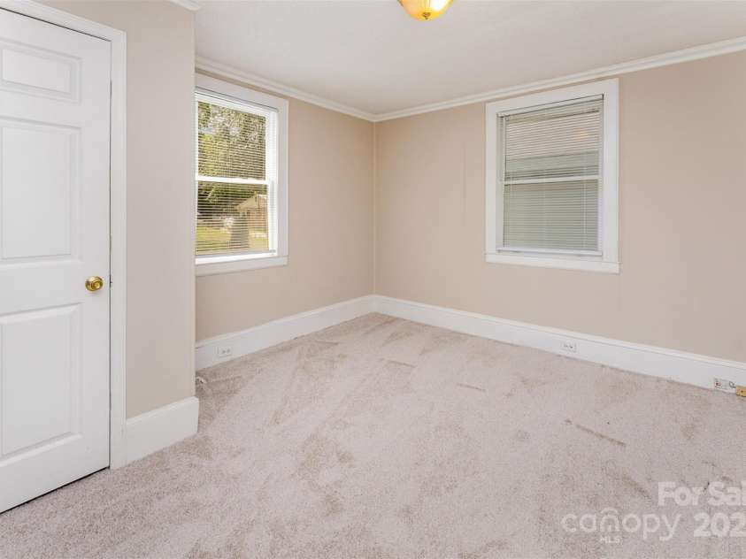730 Marble Street, Charlotte, NC 28208.  MLS# CAR4260389, YatesRealty ID 13790. 