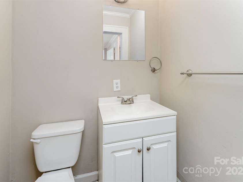 730 Marble Street, Charlotte, NC 28208.  MLS# CAR4260389, YatesRealty ID 13790. 
