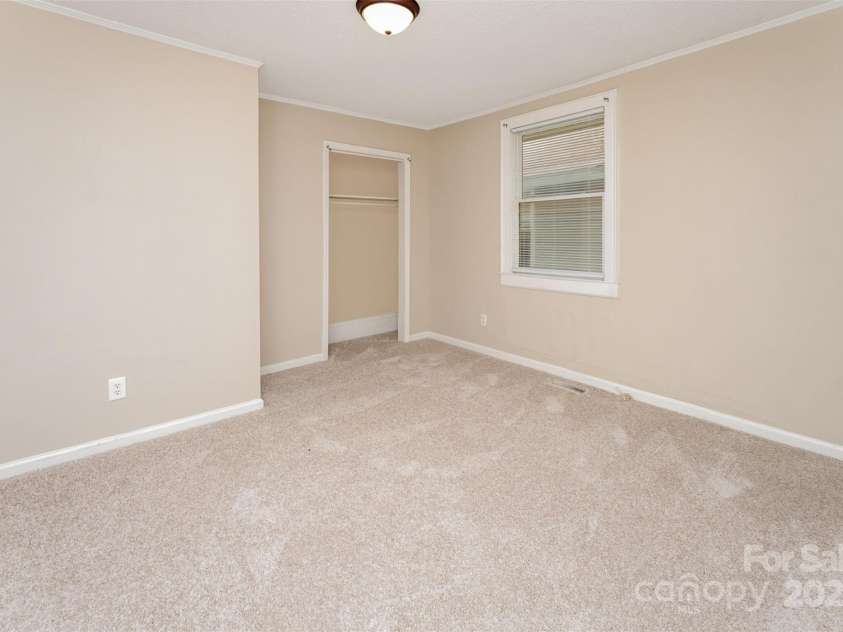 730 Marble Street, Charlotte, NC 28208.  MLS# CAR4260389, YatesRealty ID 13790. 