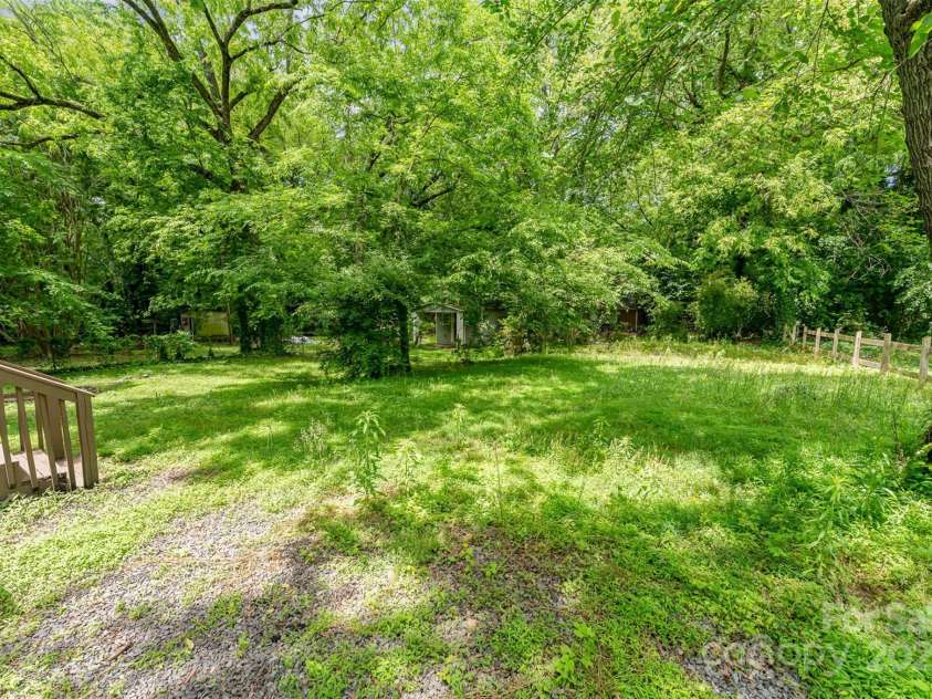730 Marble Street, Charlotte, NC 28208.  MLS# CAR4260389, YatesRealty ID 13790. 