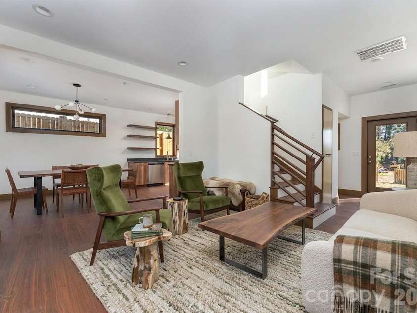 119 Bear Creek Road, Asheville, NC 28806.  MLS# CAR4315446, YatesRealty ID 13791. 