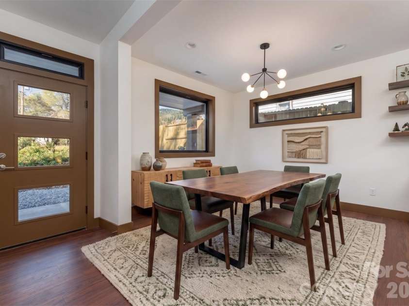 119 Bear Creek Road, Asheville, NC 28806.  MLS# CAR4315446, YatesRealty ID 13791. 