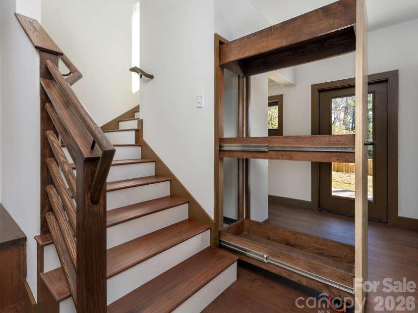 119 Bear Creek Road, Asheville, NC 28806.  MLS# CAR4315446, YatesRealty ID 13791. 