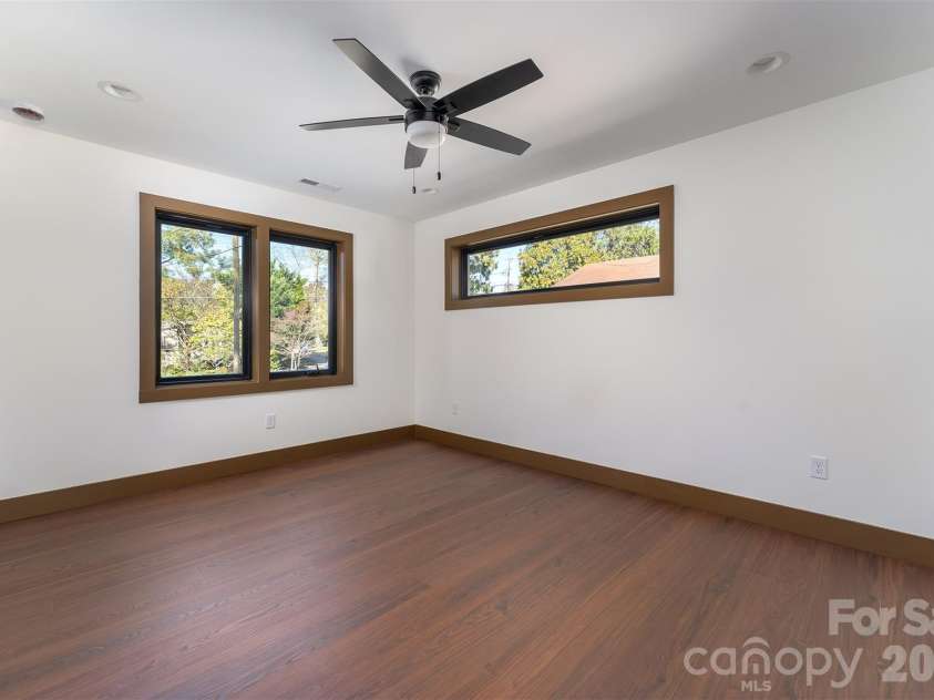 119 Bear Creek Road, Asheville, NC 28806.  MLS# CAR4315446, YatesRealty ID 13791. 