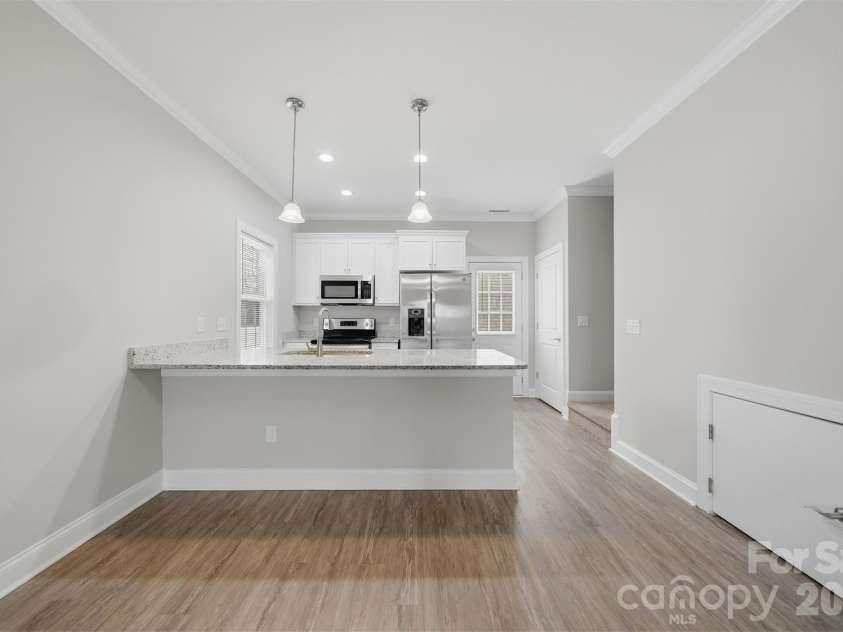 2650 14th Street, Hickory, NC 28601.  MLS# CAR4350279, YatesRealty ID 13792. 