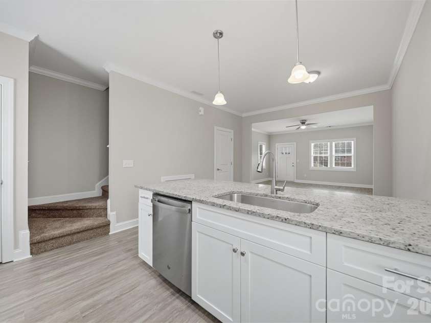 2650 14th Street, Hickory, NC 28601.  MLS# CAR4350279, YatesRealty ID 13792. 