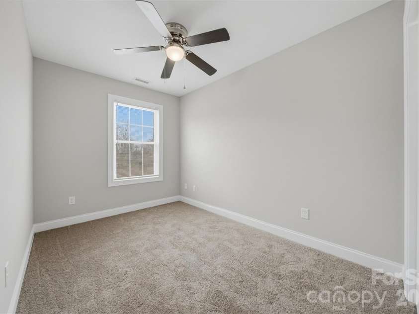 2650 14th Street, Hickory, NC 28601.  MLS# CAR4350279, YatesRealty ID 13792. 