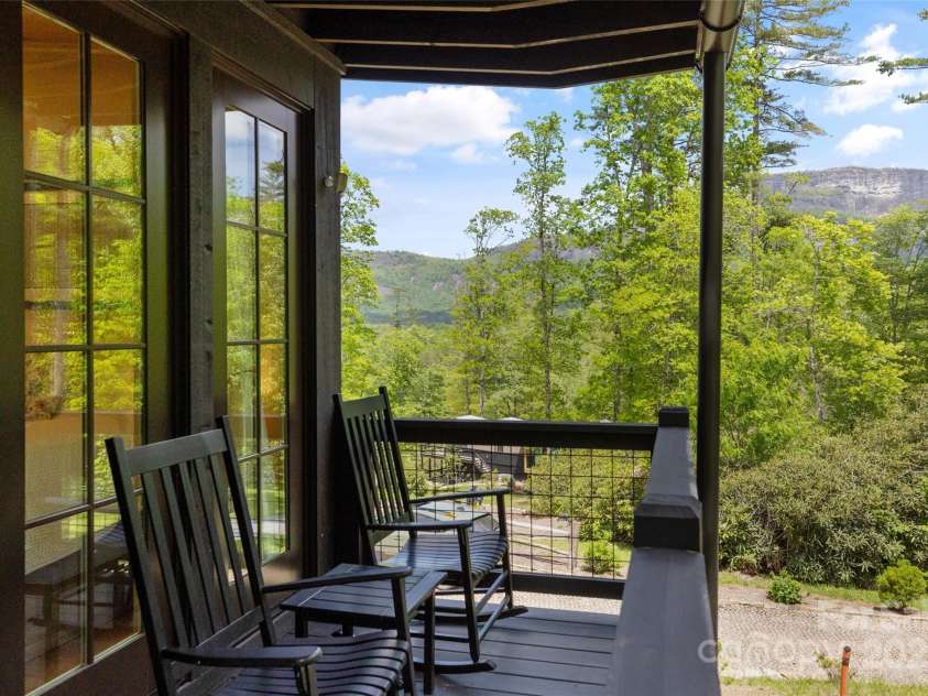 134 Rock Face Trail, Highlands, NC 28741.  MLS# CAR4260300, YatesRealty ID 13793. 
