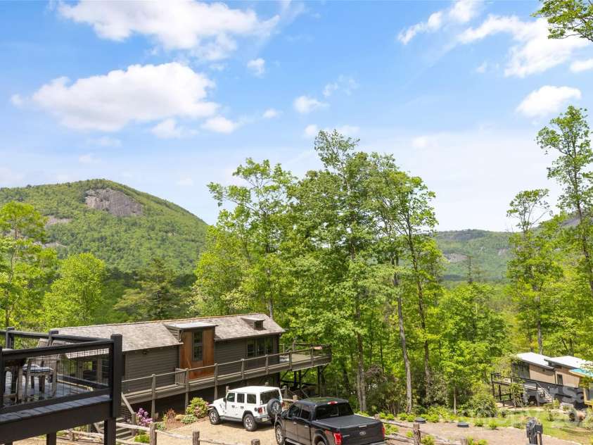 134 Rock Face Trail, Highlands, NC 28741.  MLS# CAR4260300, YatesRealty ID 13793. 