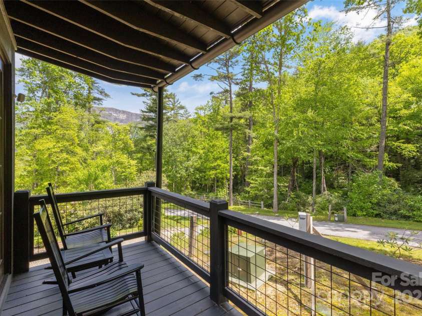 134 Rock Face Trail, Highlands, NC 28741.  MLS# CAR4260300, YatesRealty ID 13793. 