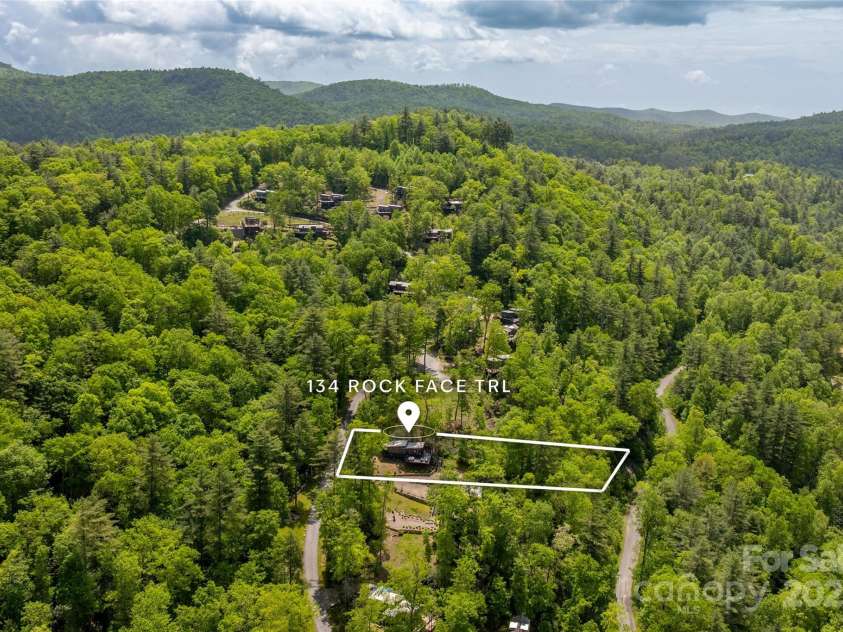 134 Rock Face Trail, Highlands, NC 28741.  MLS# CAR4260300, YatesRealty ID 13793. 