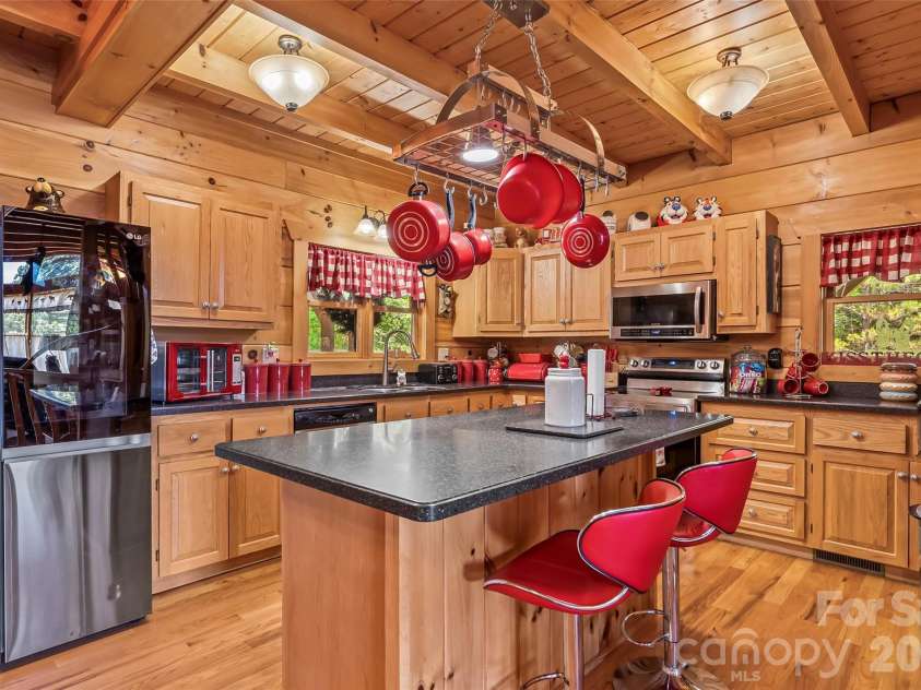 16 Saratoga Drive, Nebo, NC 28761.  MLS# CAR4338569, YatesRealty ID 13794. 