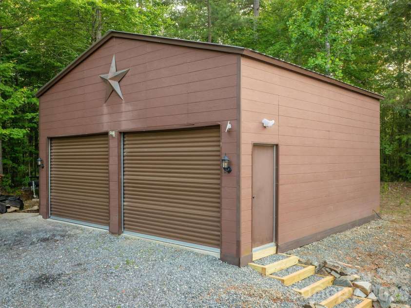 16 Saratoga Drive, Nebo, NC 28761.  MLS# CAR4338569, YatesRealty ID 13794. Detached 2-Car Garage
