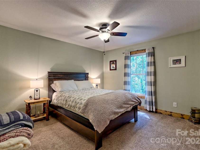 202 Wild Pear Lane, Franklin, NC 28734.  MLS# CAR4253510, YatesRealty ID 13794. 