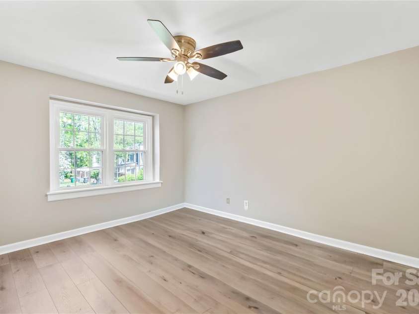 4327 Silo Lane, Charlotte, NC 28226.  MLS# CAR4361202, YatesRealty ID 13795. Secondary Bedrrom