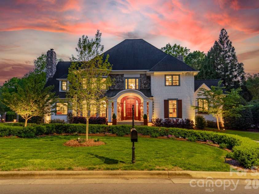 5400 Colony Road, Charlotte, NC 28226.  MLS# CAR4368103, YatesRealty ID 13796. 