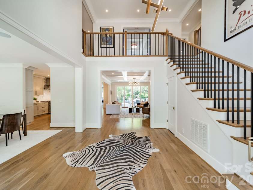 5400 Colony Road, Charlotte, NC 28226.  MLS# CAR4368103, YatesRealty ID 13796. 