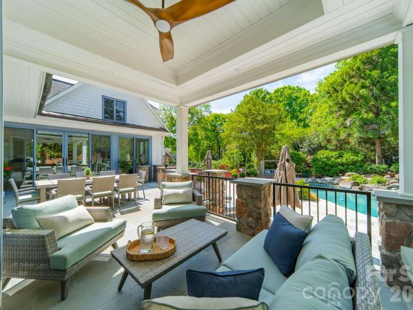 5400 Colony Road, Charlotte, NC 28226.  MLS# CAR4368103, YatesRealty ID 13796. 