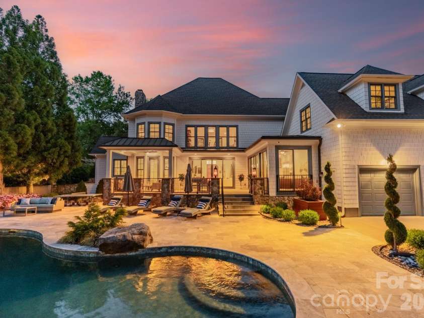 5400 Colony Road, Charlotte, NC 28226.  MLS# CAR4368103, YatesRealty ID 13796. 