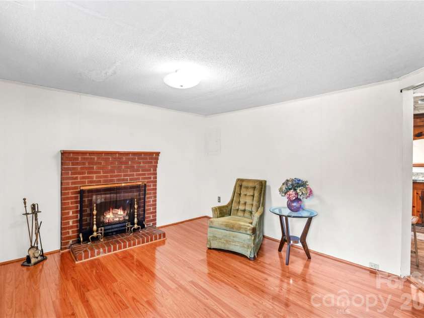 155 Parkertown Road, Mooresville, NC 28115.  MLS# CAR4369235, YatesRealty ID 13797. 