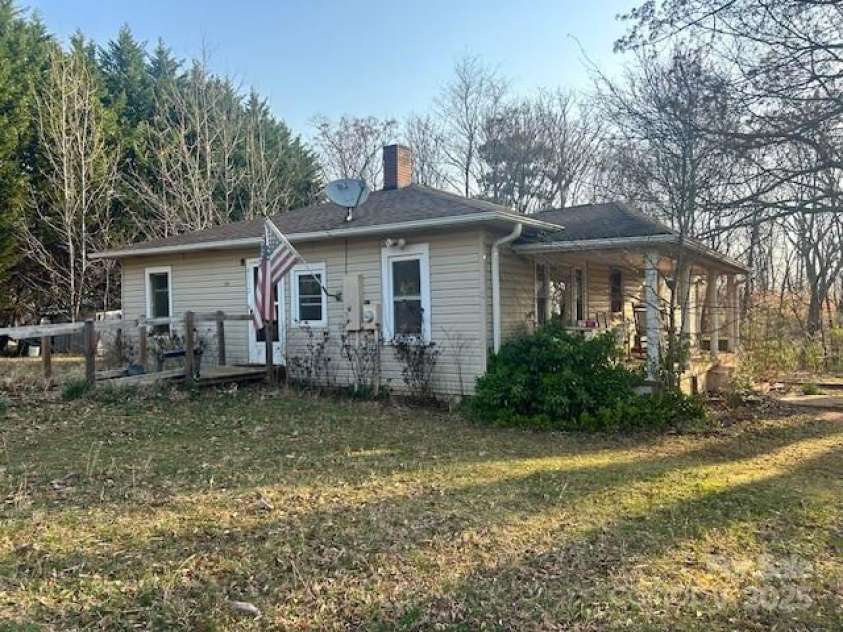 4112 Hill Haven Drive, Vale, NC 28168.  MLS# CAR4260553, YatesRealty ID 13797. 