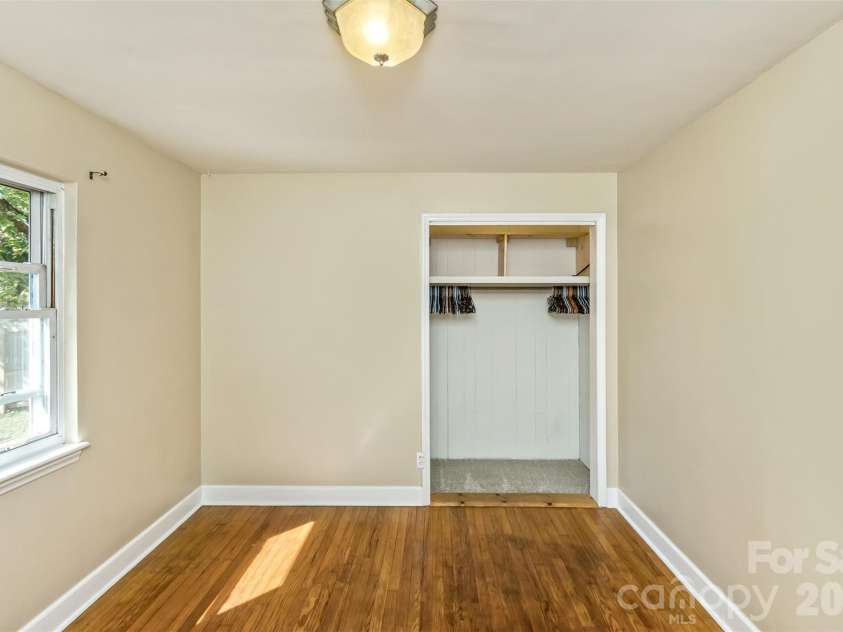 30 Valley Hill Drive, Canton, NC 28716.  MLS# CAR4364203, YatesRealty ID 13798. Bonus Room