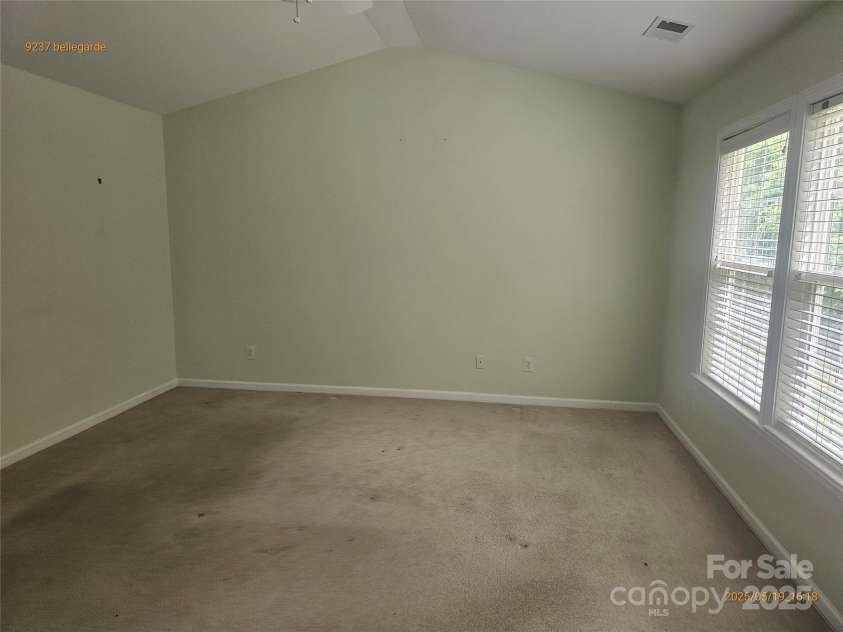 9237 Bellegarde Drive, Charlotte, NC 28277.  MLS# CAR4258448, YatesRealty ID 13798. 