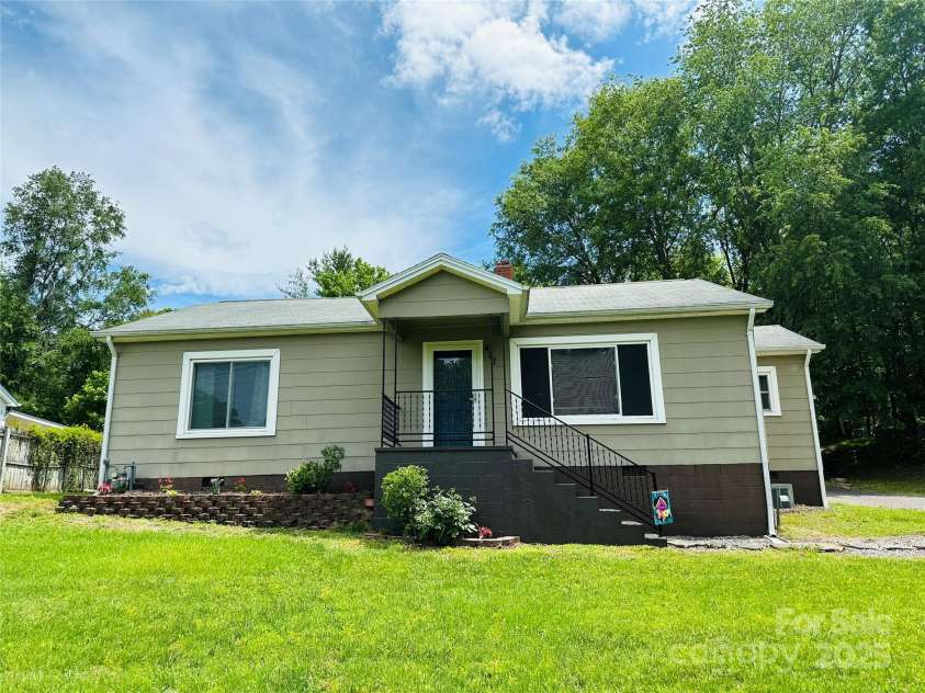 421 Bethel Road, Morganton, NC 28655.  MLS# CAR4256850, YatesRealty ID 13799. 