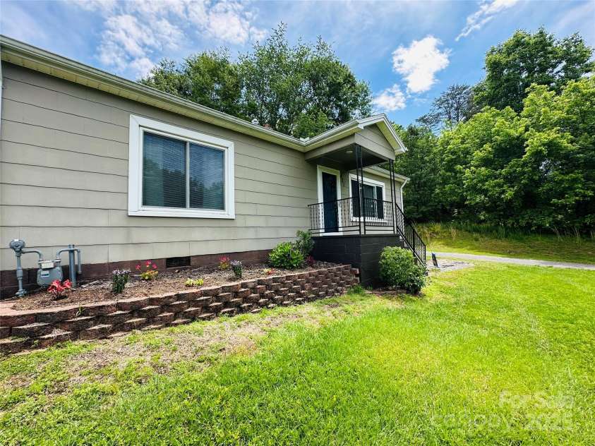 421 Bethel Road, Morganton, NC 28655.  MLS# CAR4256850, YatesRealty ID 13799. 