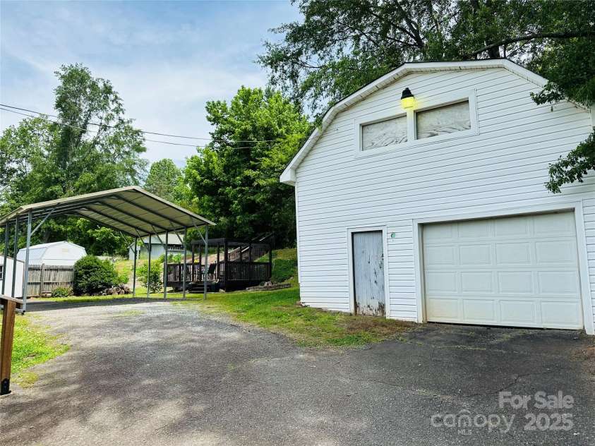 421 Bethel Road, Morganton, NC 28655.  MLS# CAR4256850, YatesRealty ID 13799. 