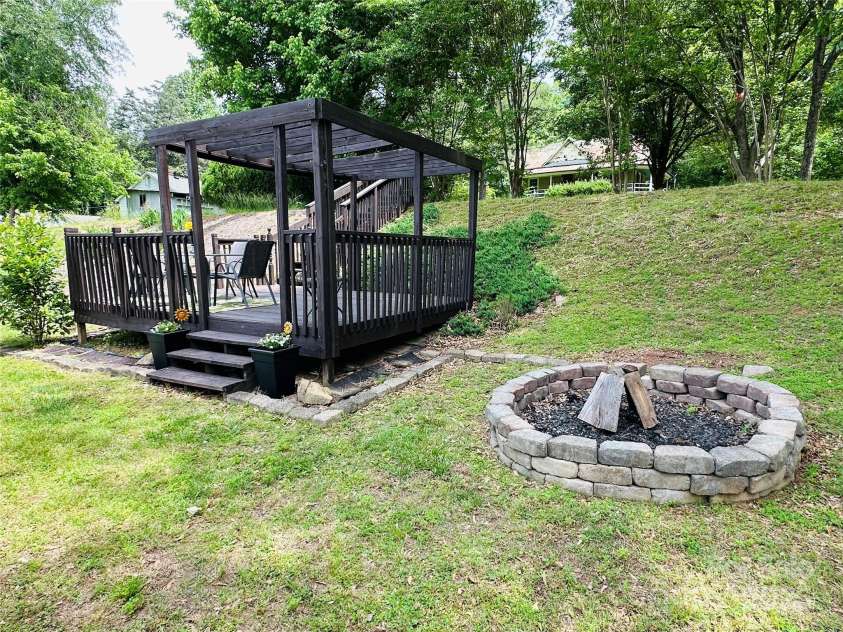 421 Bethel Road, Morganton, NC 28655.  MLS# CAR4256850, YatesRealty ID 13799. 