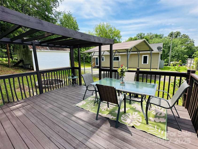 421 Bethel Road, Morganton, NC 28655.  MLS# CAR4256850, YatesRealty ID 13799. 