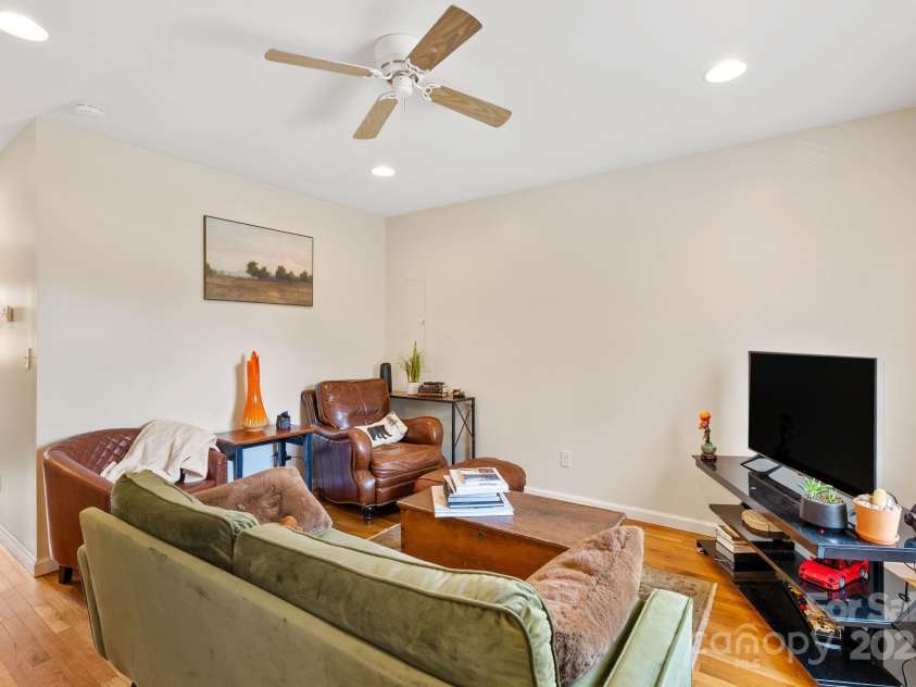 212 & 214 Portmanvilla Road, Black Mountain, NC 28711.  MLS# CAR4278450, YatesRealty ID 138. 