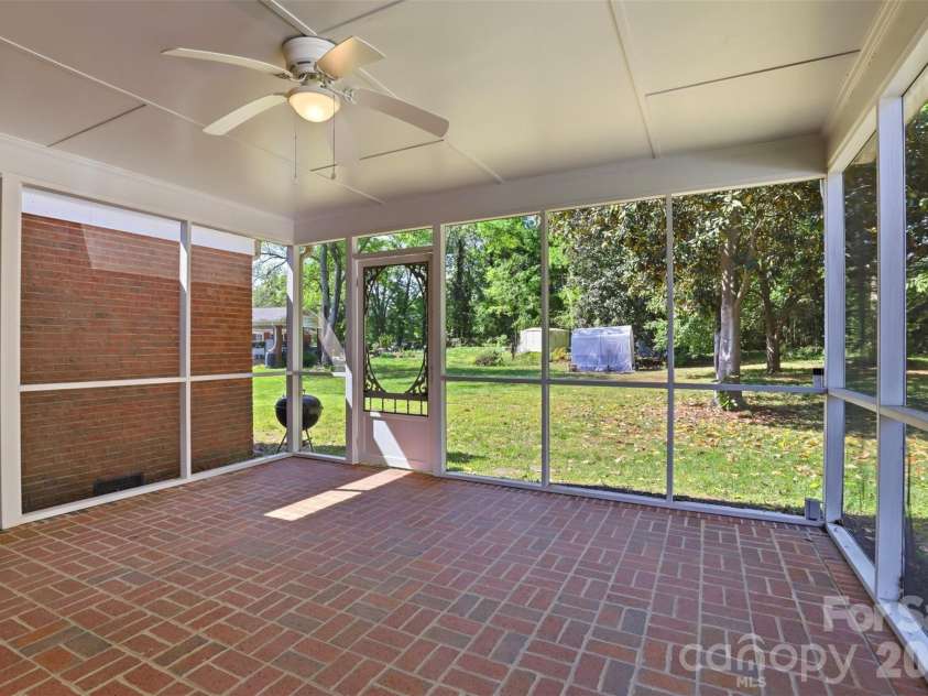 1406 Lakeview Drive, Monroe, NC 28112.  MLS# CAR4358225, YatesRealty ID 13800. 