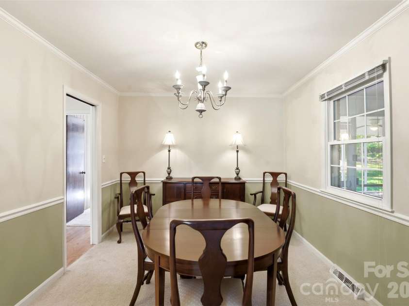 1406 Lakeview Drive, Monroe, NC 28112.  MLS# CAR4358225, YatesRealty ID 13800. Spacious Dining Room