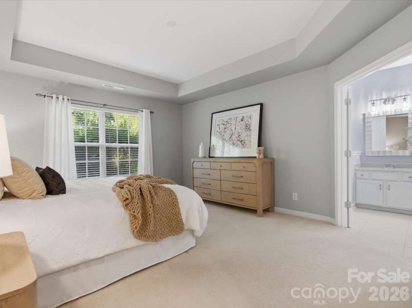 10246 Tintinhull Drive, Fort Mill, SC 29707.  MLS# CAR4368054, YatesRealty ID 13801. 