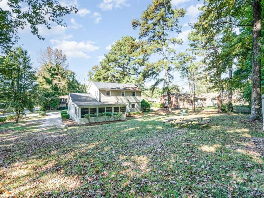 1201 Berkshire Drive, Kannapolis, NC 28081.  MLS# CAR4312333, YatesRealty ID 13802. Spacious backyard